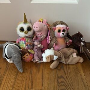 Lot of 8 Ty and Aurora Stuffed Animals including NWT - Princess Peppa & Bat